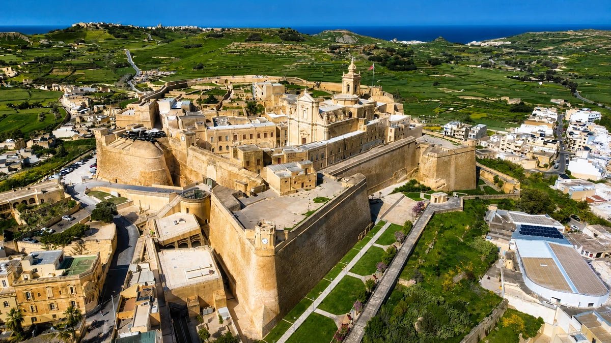 Croisière Hornblower Gozo & Comino — Blue Lagoon, Grottes et Snorkeling - malte