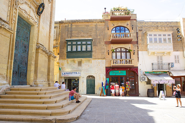 Excursion Gozo & Comino en Tuk - Tuk — Blue Lagoon + Coucher de Soleil - malte