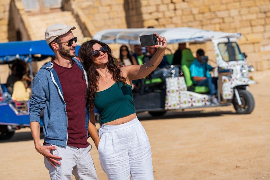 Excursion Gozo & Comino en Tuk - Tuk — Blue Lagoon + Coucher de Soleil - malte