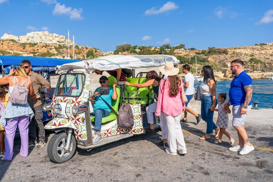 Excursion Gozo en Tuk - Tuk — Journée Complète avec Chauffeur - malte