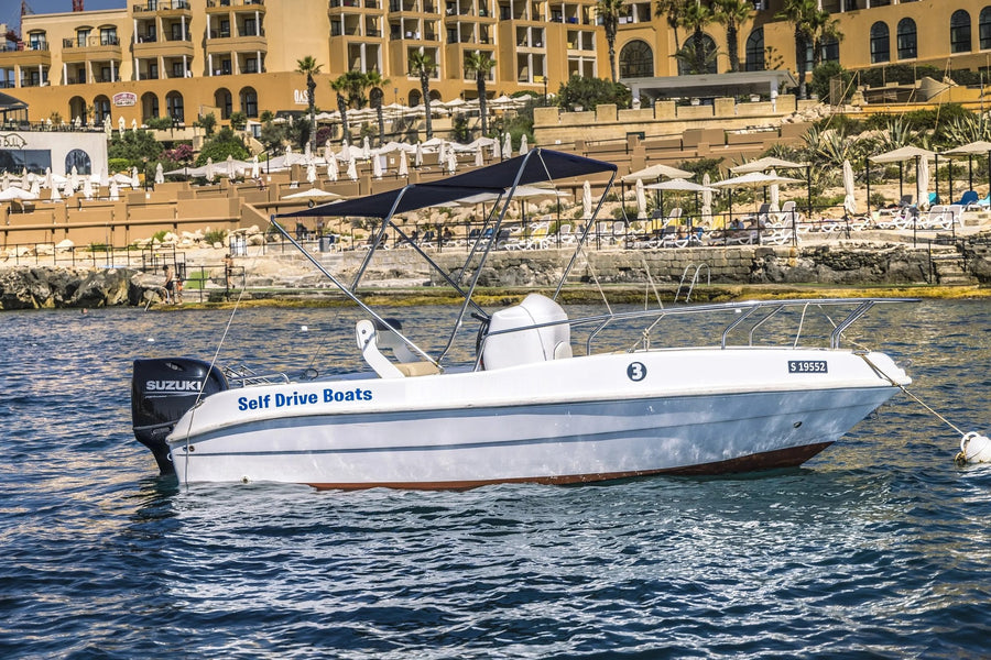 Location Bateau 7 Personnes 115 HP à St Julian's-malte