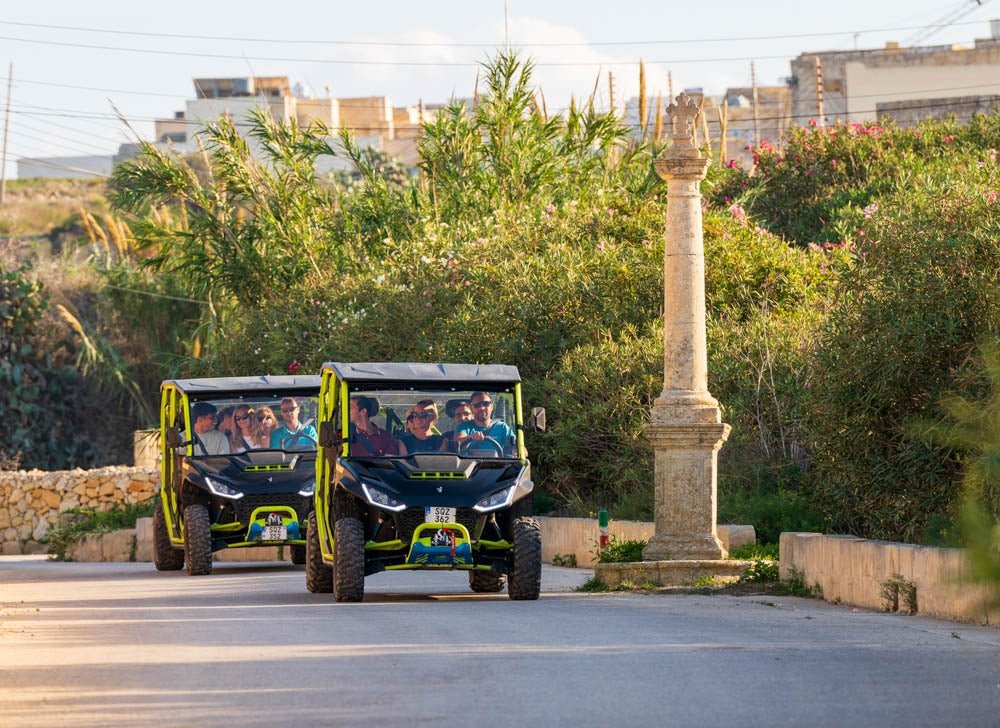Safari Jeep Gozo — Journée Complète avec Chauffeur 4x4 - malte